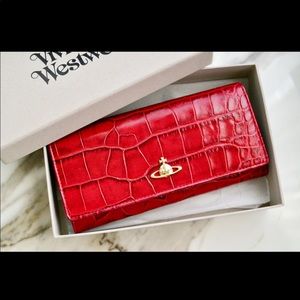 🔚SOLD 💯 Authentic Vivienne-Westwood wallet